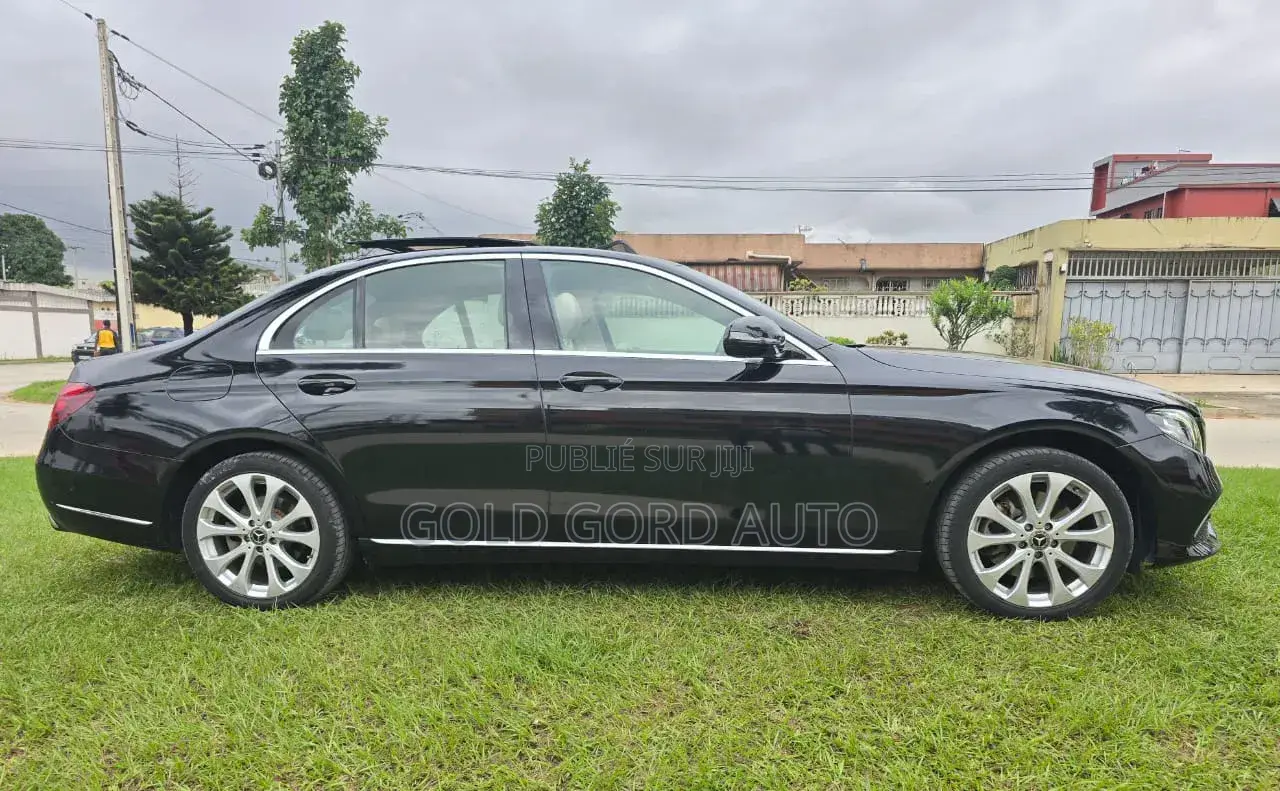Mercedes-Benz E200 2019 Noir