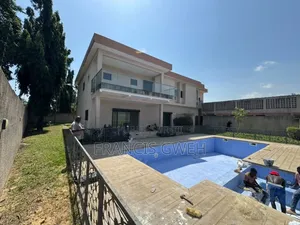 6chbre Duplex dans Francis Gweh, Cocody à Vendre