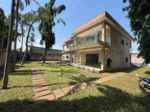 6chbre Duplex dans Francis Gweh, Cocody à Vendre