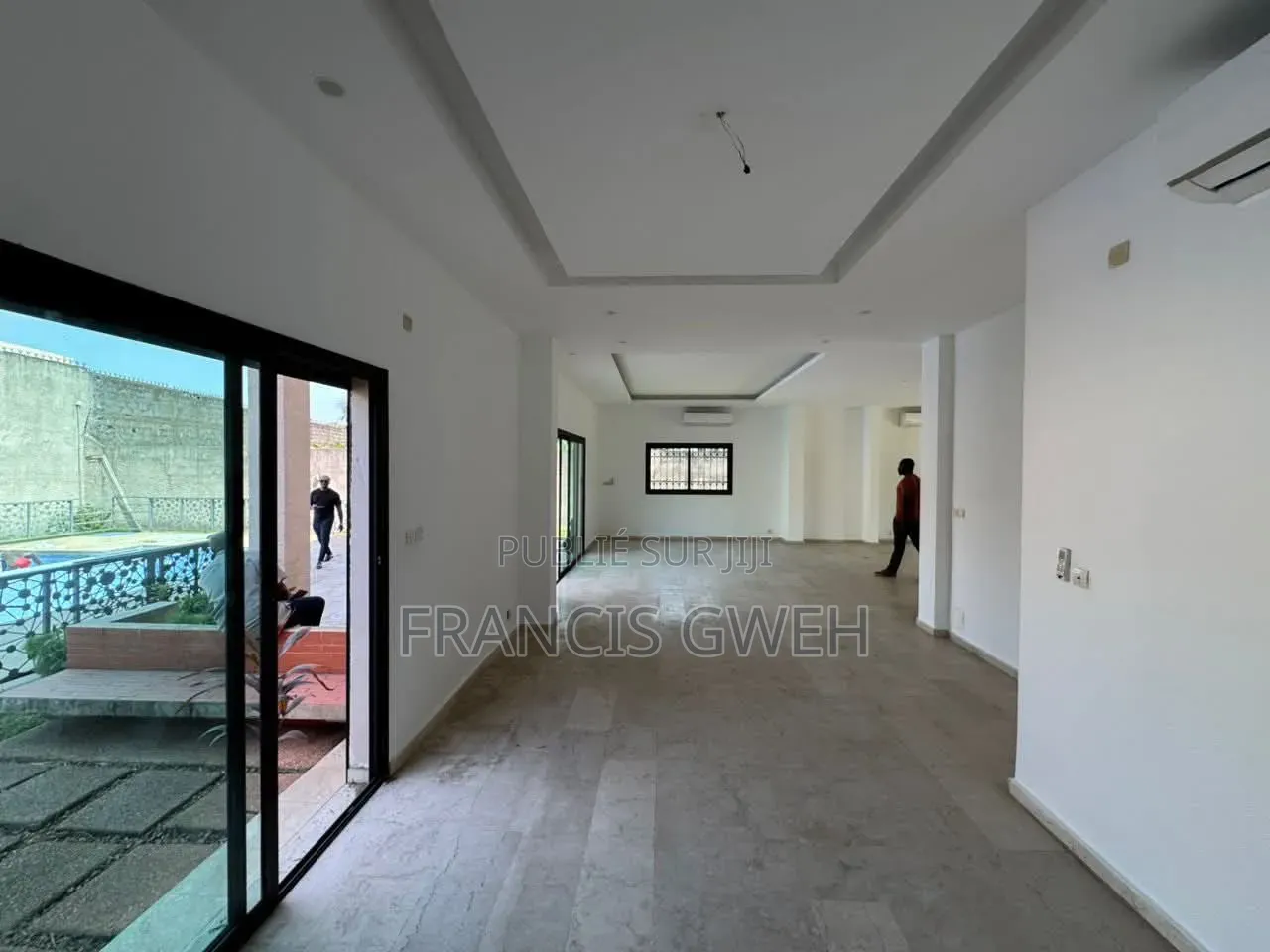 6chbre Duplex dans Francis Gweh, Cocody à Vendre
