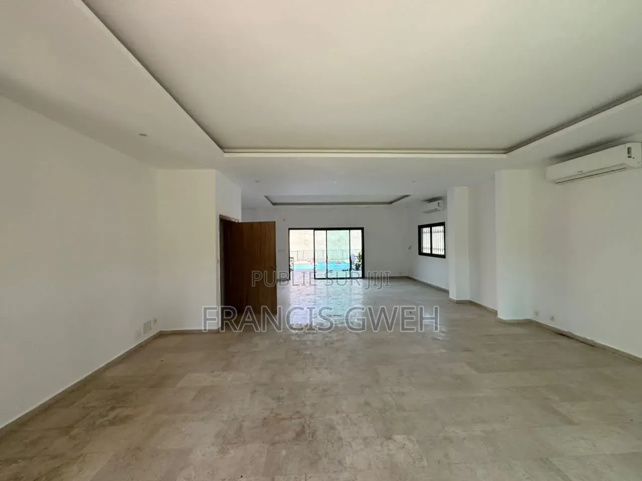 6chbre Duplex dans Francis Gweh, Cocody à Vendre