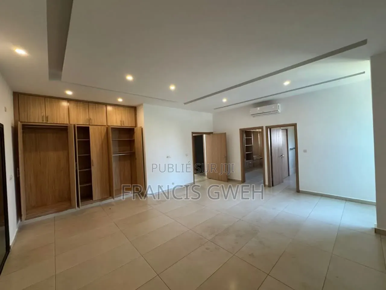 6chbre Duplex dans Francis Gweh, Cocody à Vendre