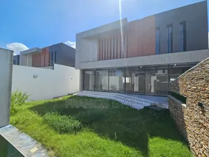 5chbre Duplex dans Francis Gweh, Cocody à Louer
