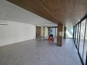 5chbre Duplex dans Francis Gweh, Cocody à Louer