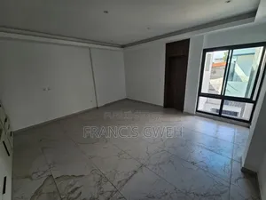 5chbre Duplex dans Francis Gweh, Cocody à Louer