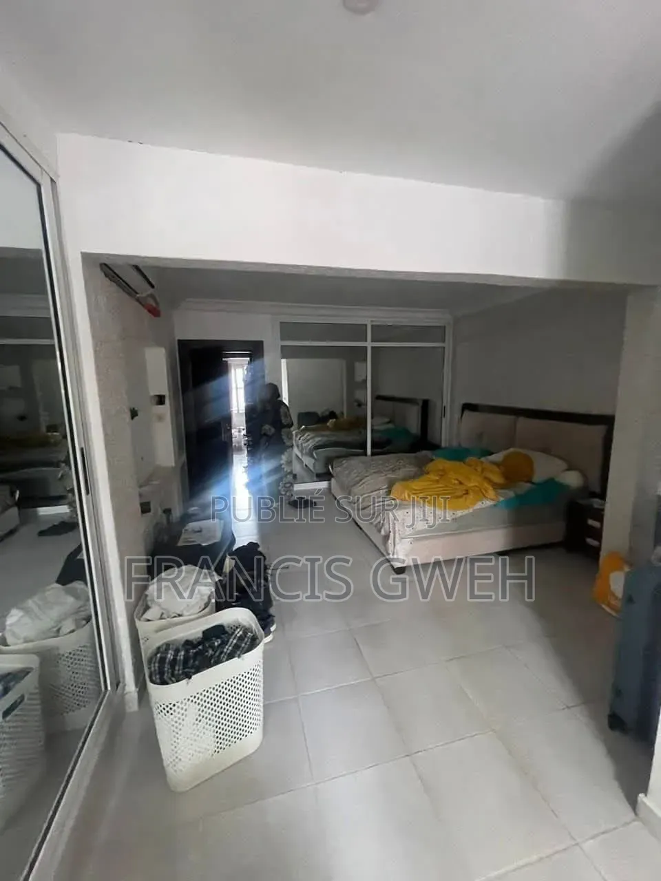 3chbre Villa dans Francis Gweh, Cocody à Louer