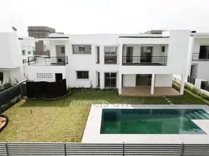 4chbre Duplex dans Francis Gweh, Cocody à Louer