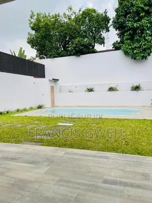 4chbre Duplex dans Francis Gweh, Cocody à Louer