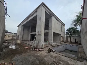 4chbre Duplex dans Francis Gweh, Cocody à Louer