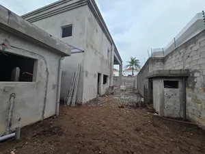 4chbre Duplex dans Francis Gweh, Cocody à Louer