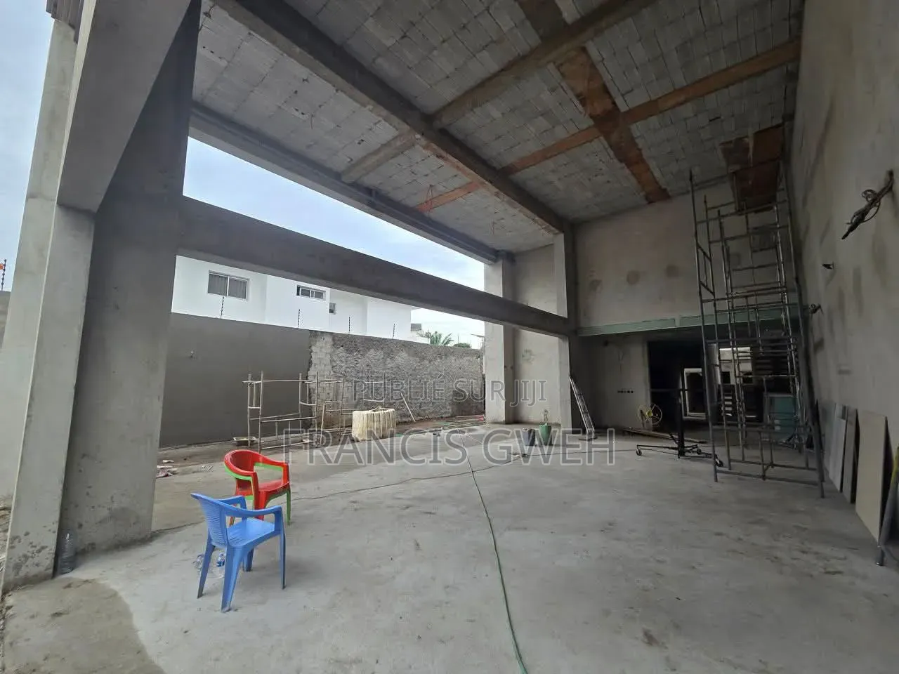 4chbre Duplex dans Francis Gweh, Cocody à Louer
