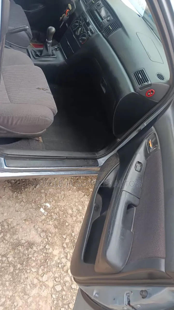 Toyota Corolla 2002 Gris
