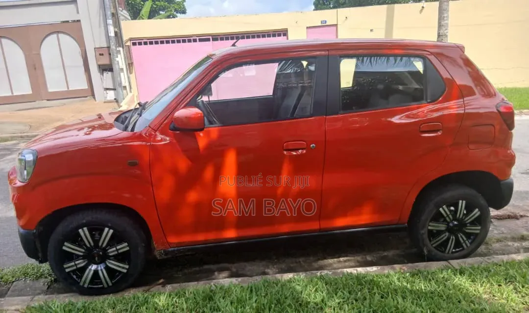 Suzuki S-Presso 2023 Orange