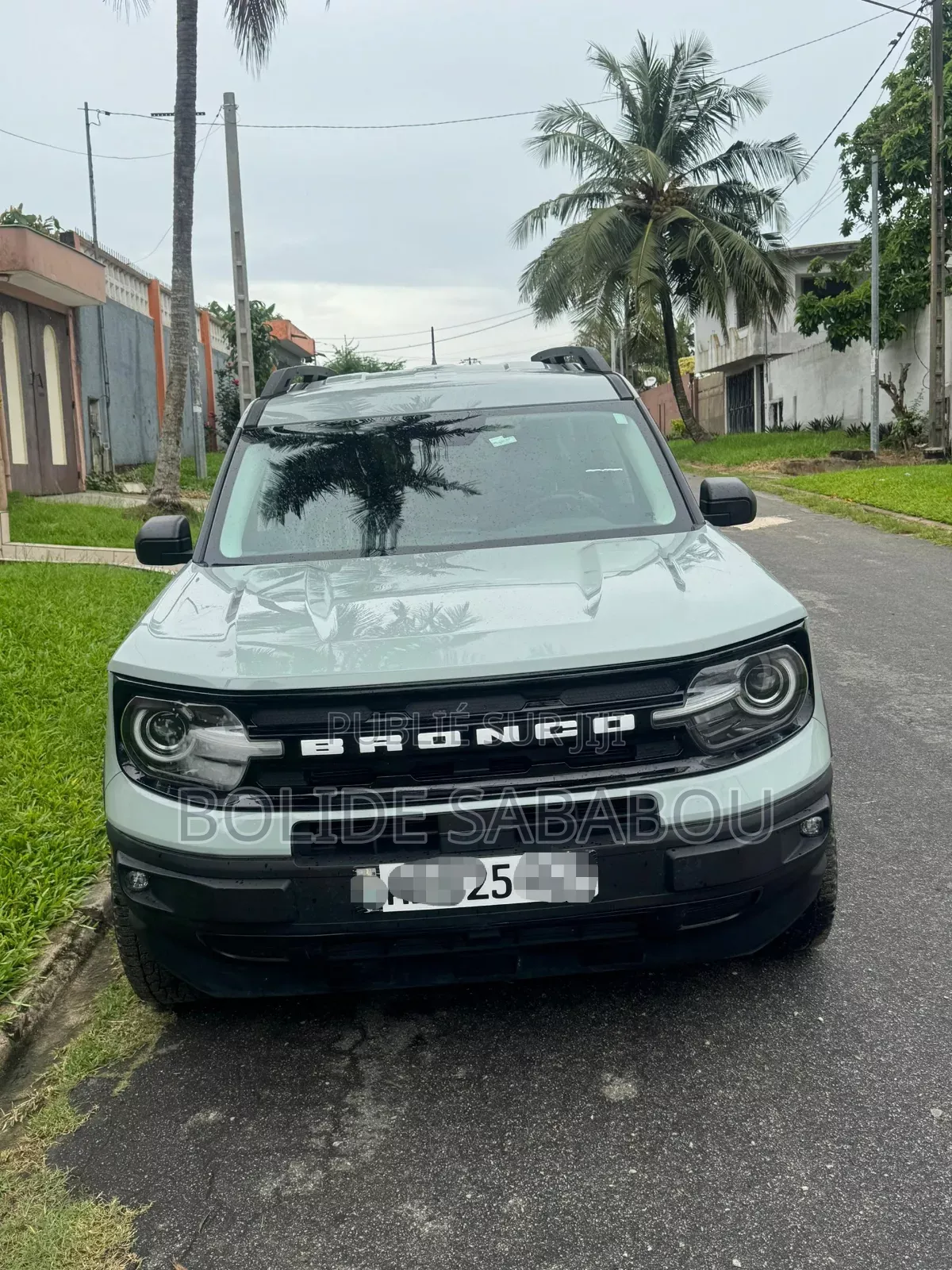 Nouveau Ford Bronco 2024 Gris