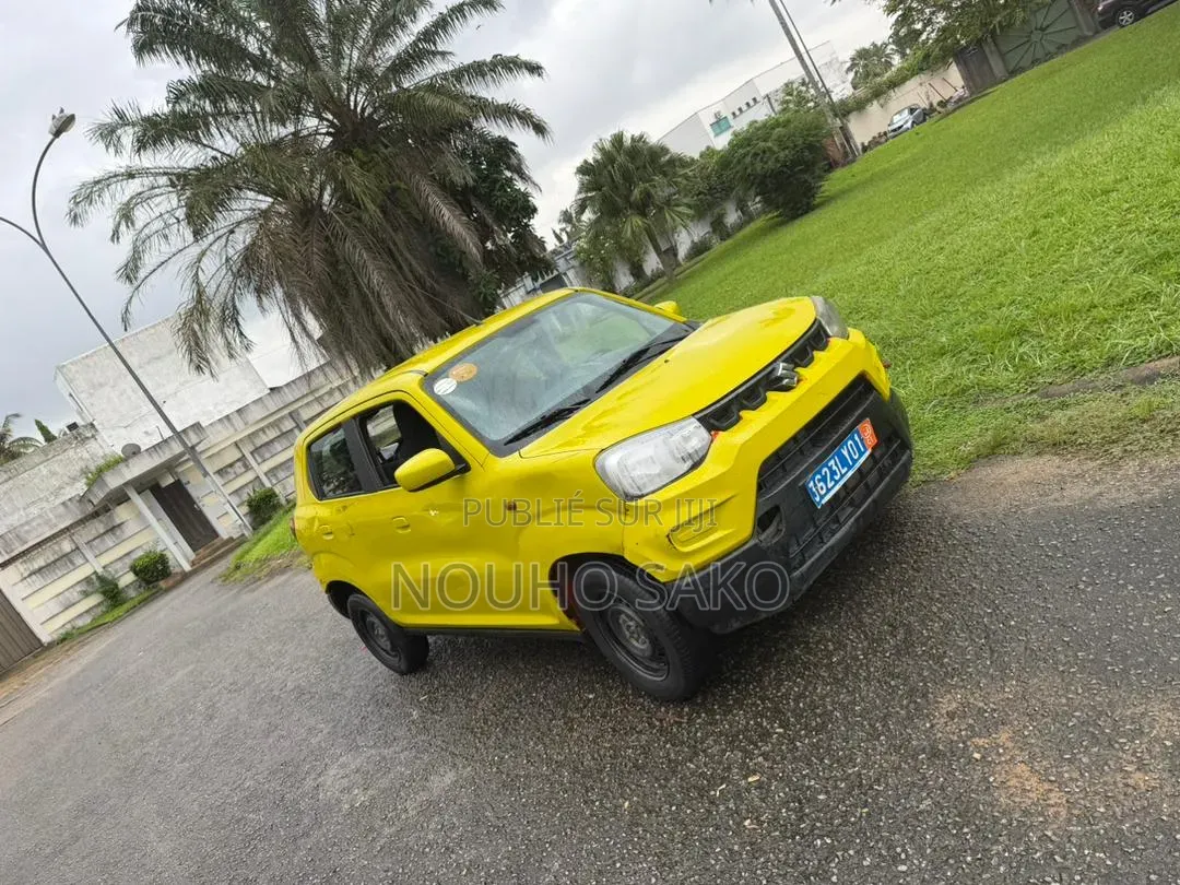 Suzuki S-Presso 2023 Jaune