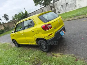 Suzuki S-Presso 2023 Jaune