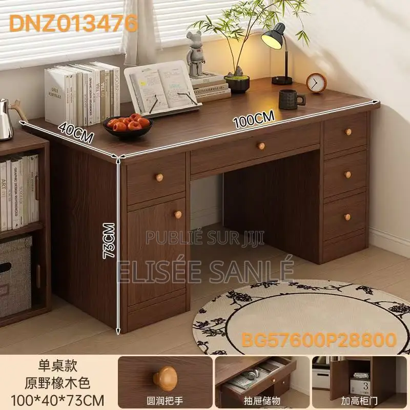 Bureau De Travail Moderne Avec Rangements Multiples