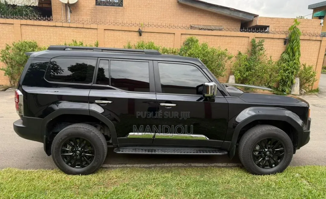 Toyota Land Cruiser Prado 2025 Noir