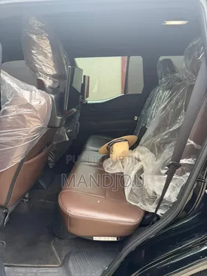 Toyota Land Cruiser Prado 2025 Noir