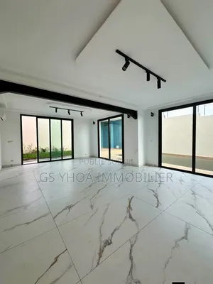 4chbre Duplex dans Cocody à Vendre