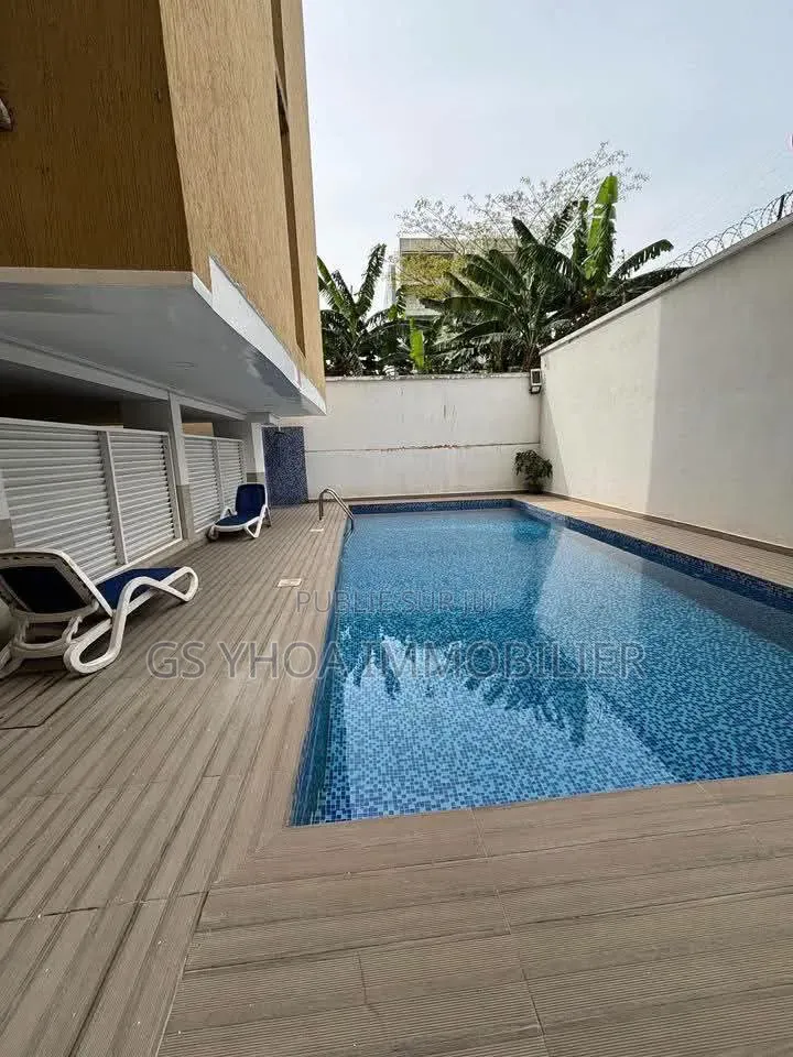3chbre Appartement dans Cocody à Vendre