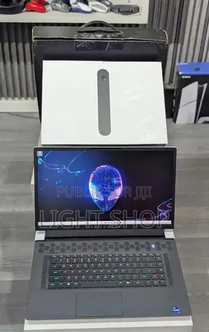 Nouveau Ordinateur portable Dell 16 Premium 256GB Nvidia SSD 4T