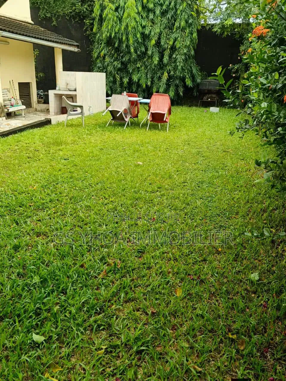 4chbre Duplex dans Cocody à Vendre