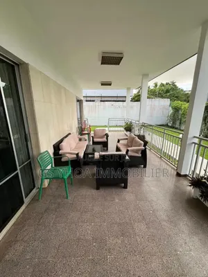 5chbre Duplex dans Cocody à Vendre