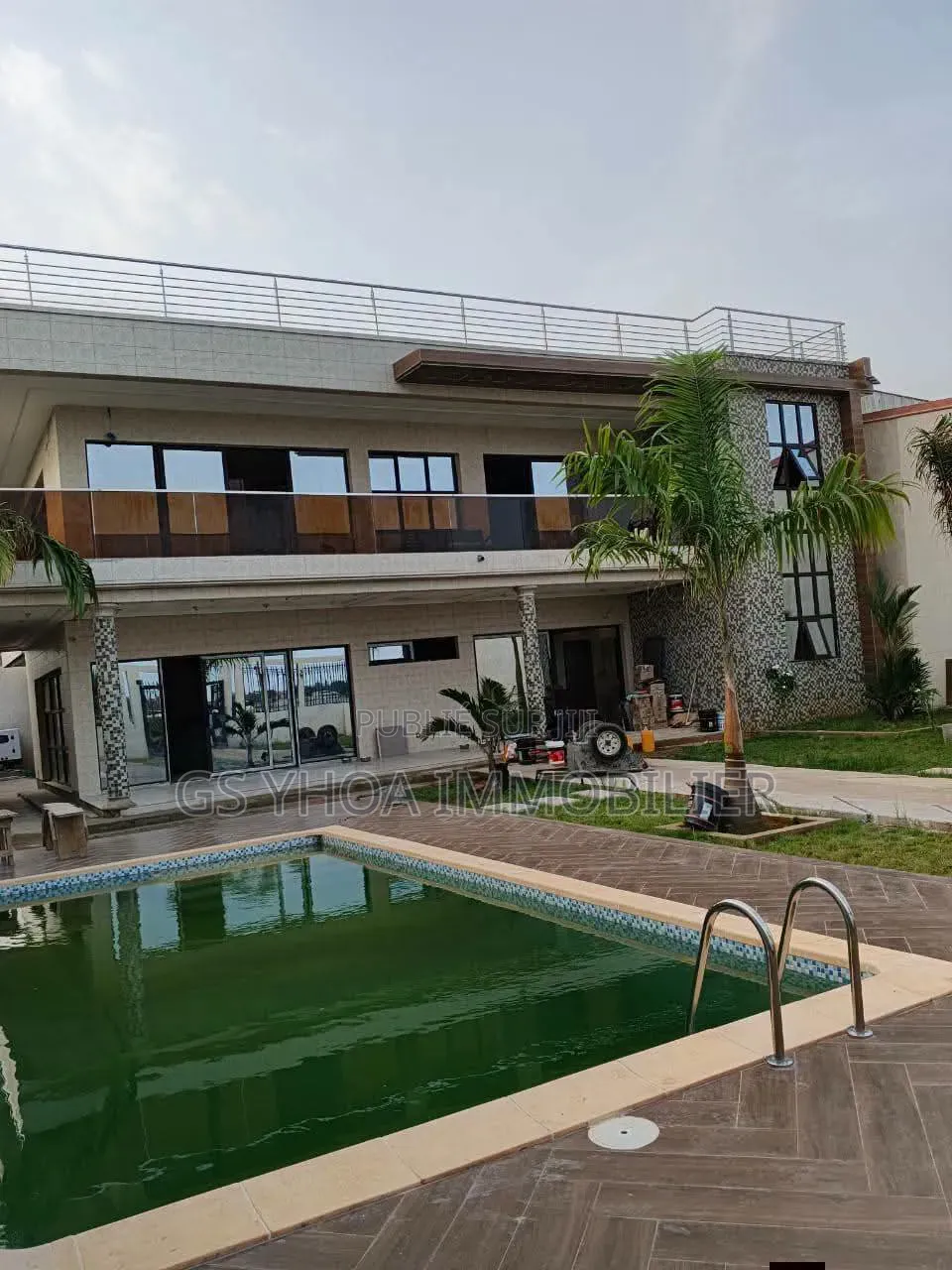 5chbre Duplex dans Cocody à Vendre