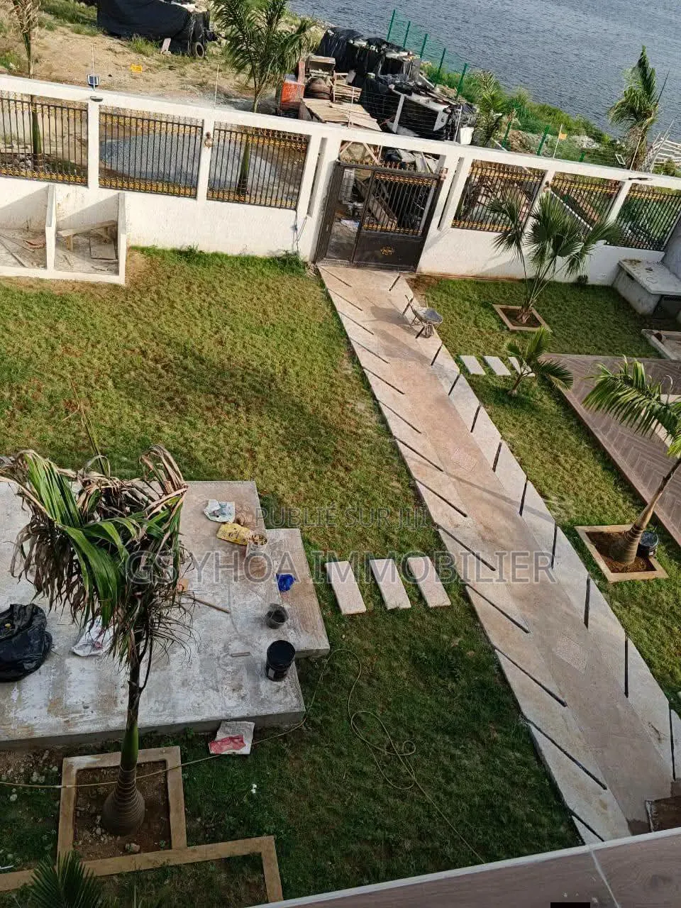 5chbre Duplex dans Cocody à Vendre