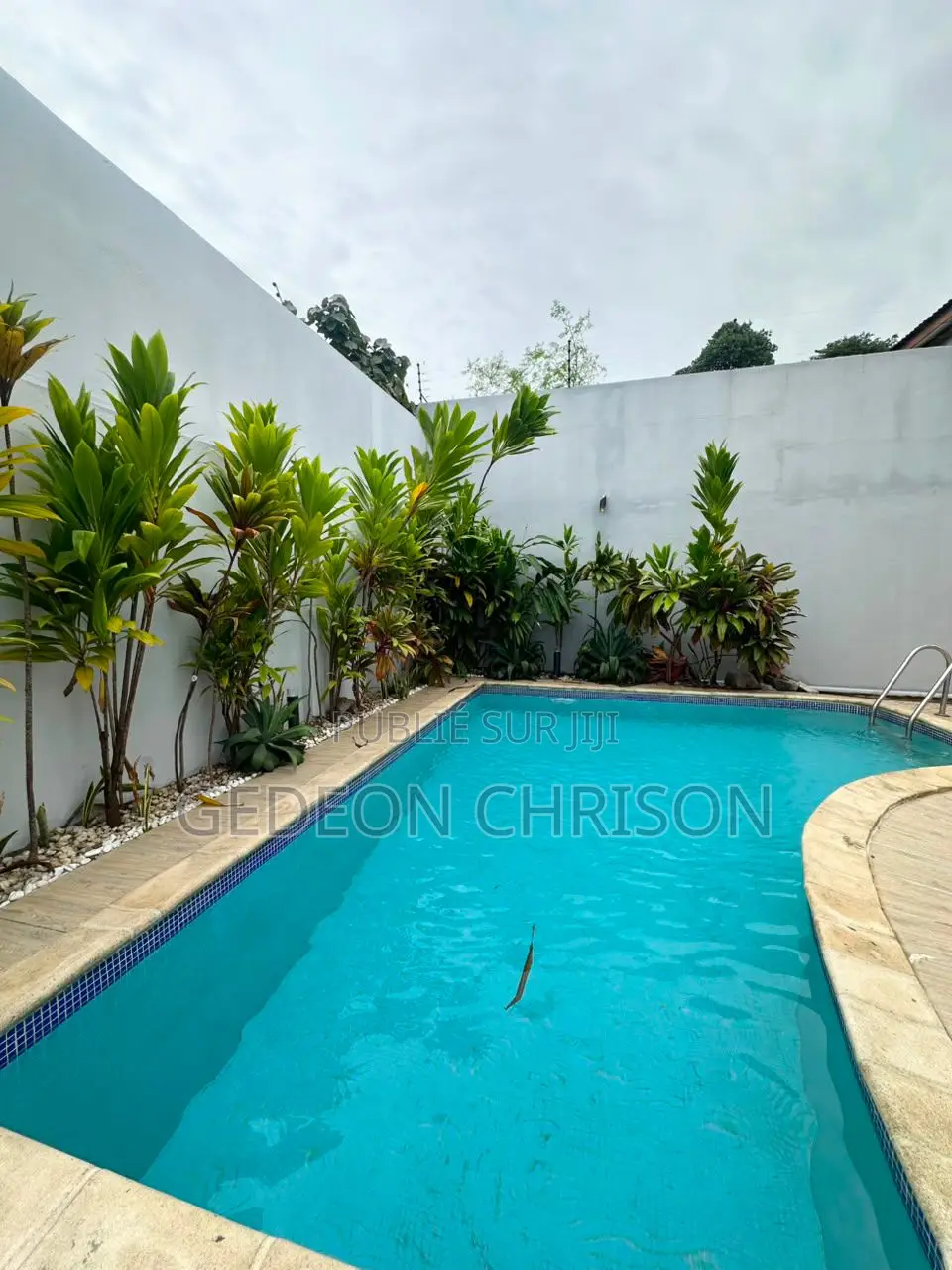 4chbre Villa dans Cocody à Louer