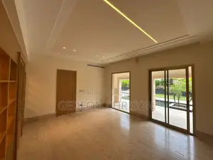 6chbre Villa dans Cocody à Louer