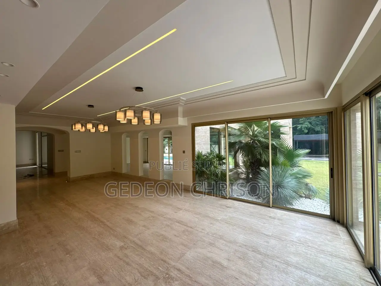 6chbre Villa dans Cocody à Louer