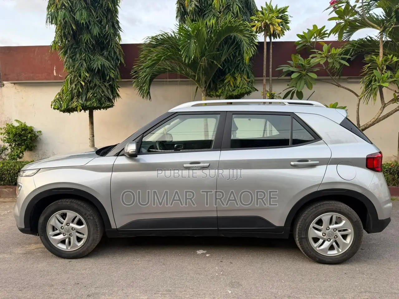 Hyundai Venue 2023 Gris
