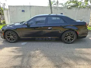 Chrysler 300 2021 Noir