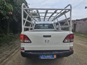 Mazda BT-50 2017 Blanc