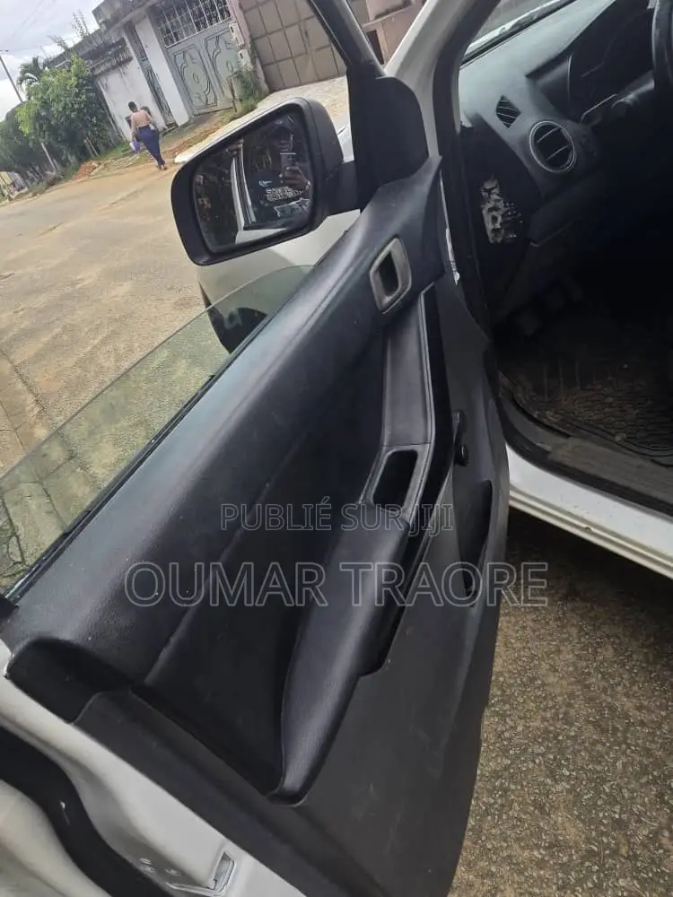 Mazda BT-50 2017 Blanc