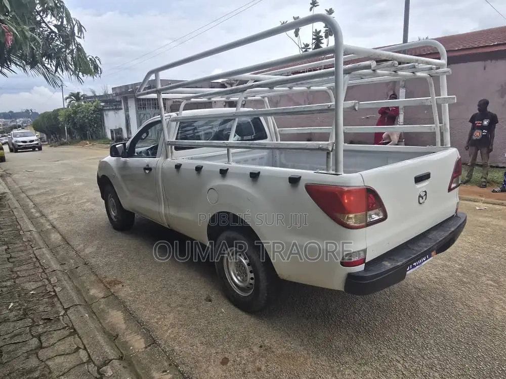 Mazda BT-50 2017 Blanc