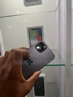Nouveau Apple iPhone 12 Pro 256 GB Noir