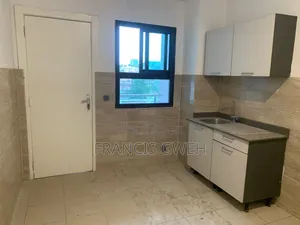3chbre Appartement dans Francis Gweh, Cocody à Louer