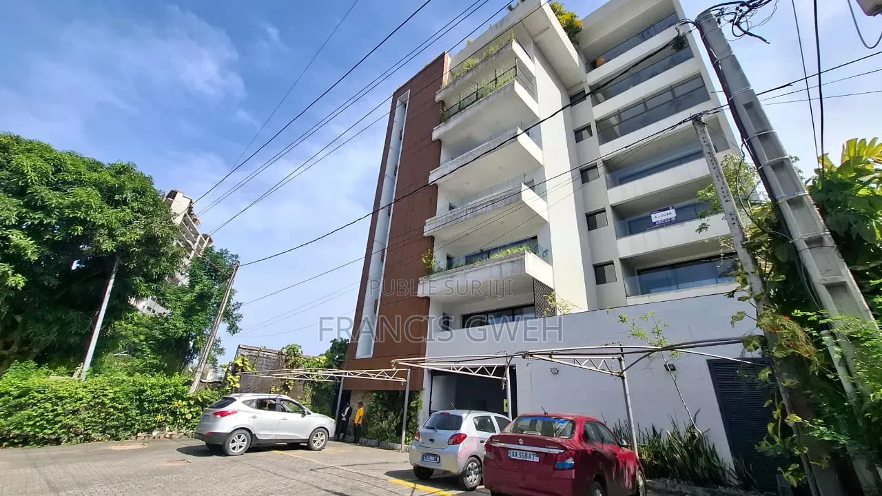 2chbre Appartement dans Francis Gweh, Cocody à Louer