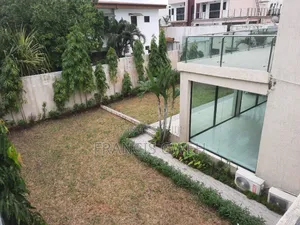 6chbre Duplex dans Francis Gweh, Cocody à Vendre