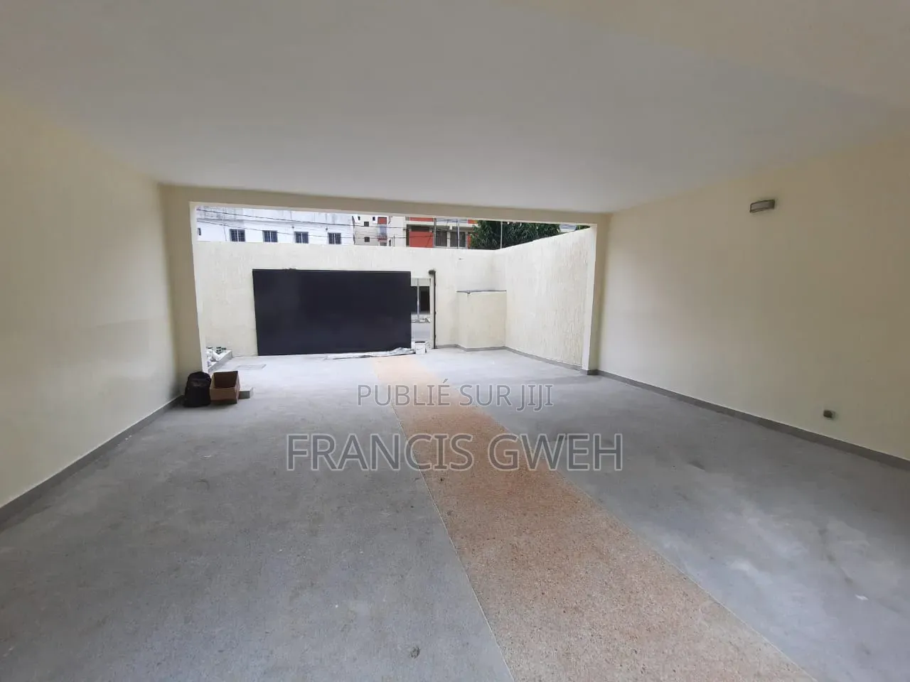 6chbre Duplex dans Francis Gweh, Cocody à Vendre