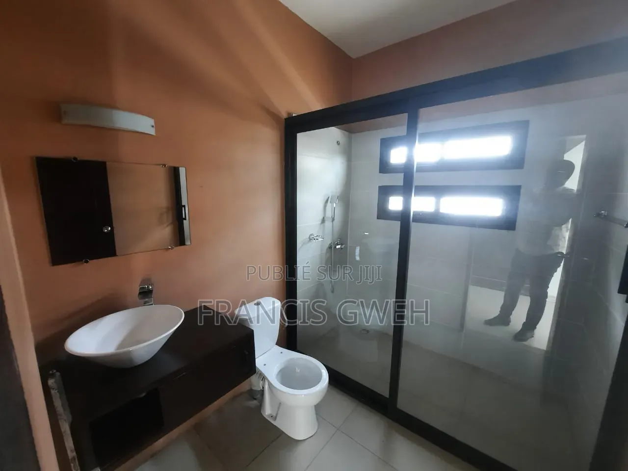 6chbre Duplex dans Francis Gweh, Cocody à Vendre