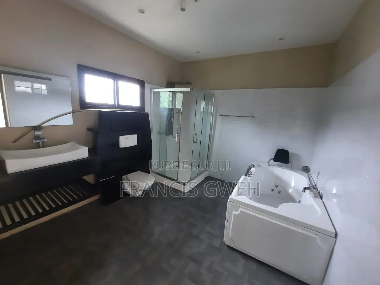 6chbre Duplex dans Francis Gweh, Cocody à Vendre