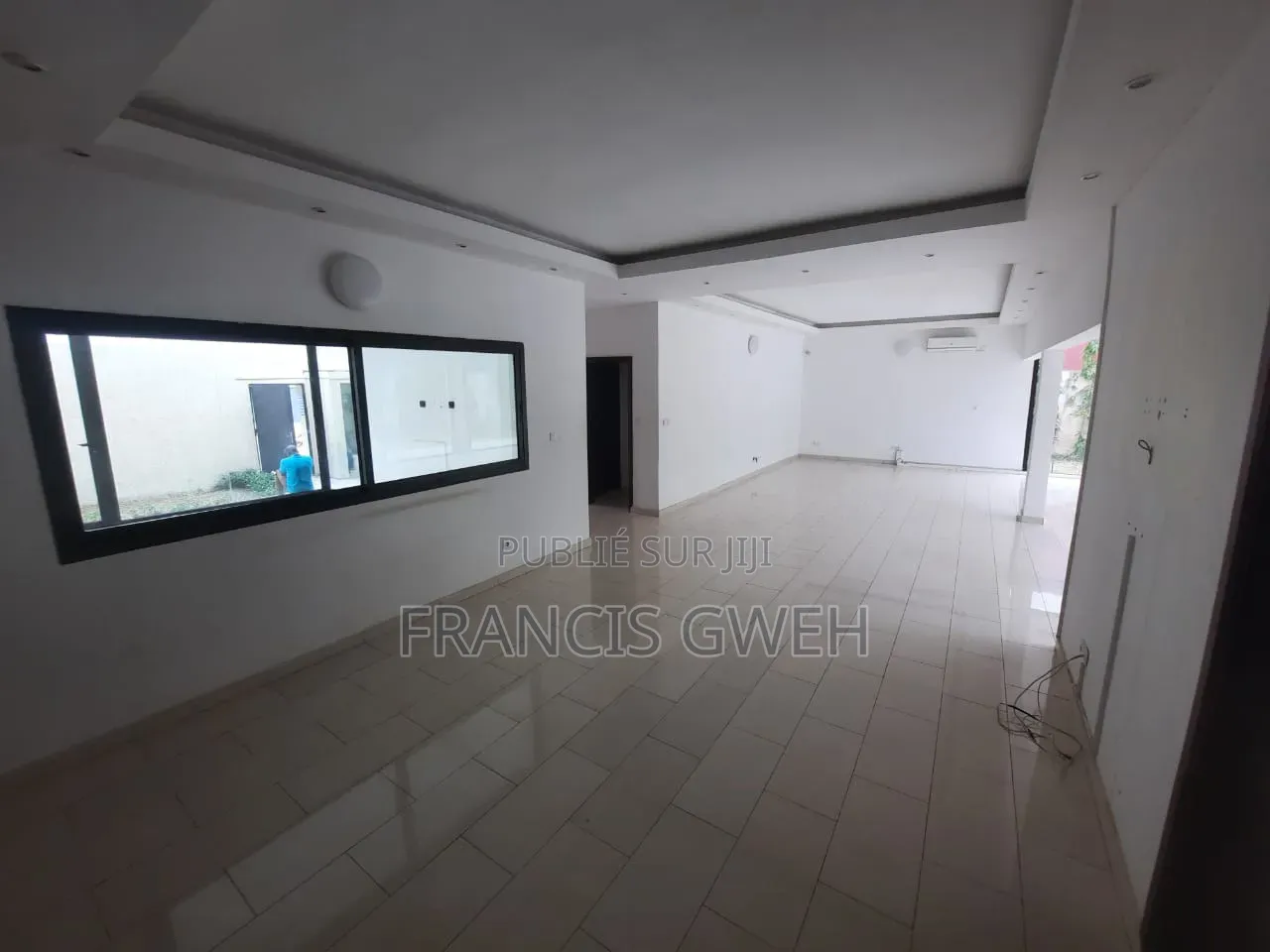 6chbre Duplex dans Francis Gweh, Cocody à Vendre