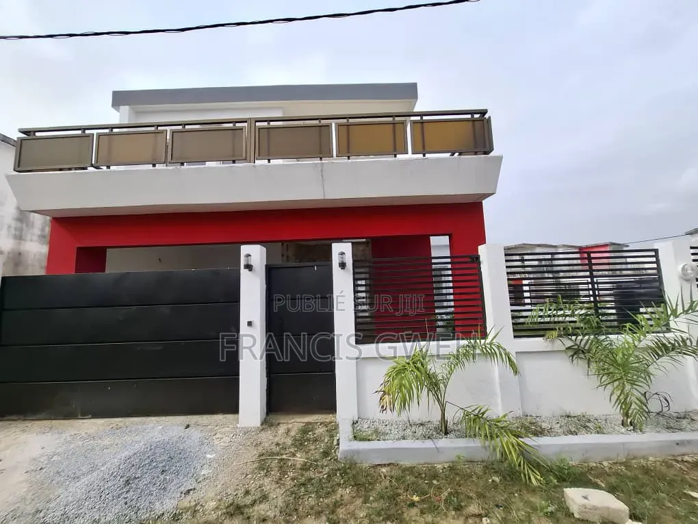 3chbre Duplex dans Francis Gweh, Cocody à Louer