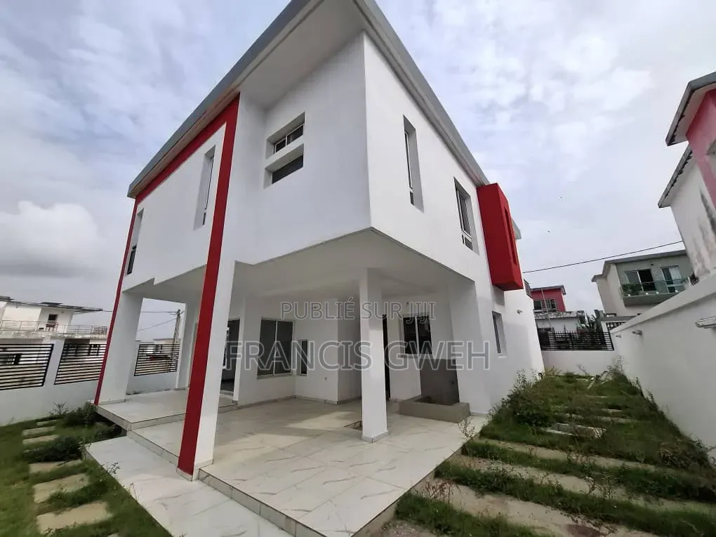 3chbre Duplex dans Francis Gweh, Cocody à Louer