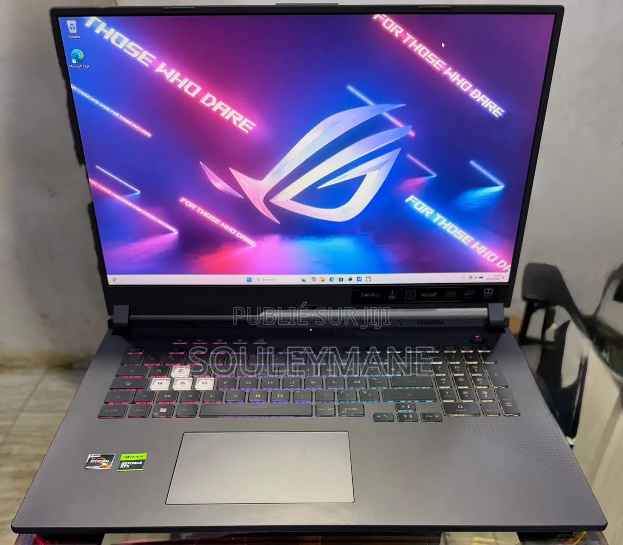 Ordinateur portable Asus ROG Strix G17 16GB AMD Ryzen 7 SSD 512GB