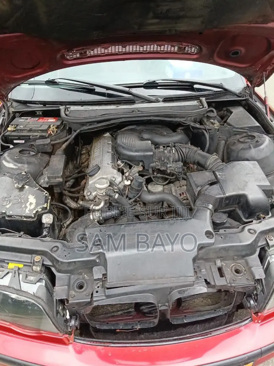 BMW 316i 2000 Bordeaux